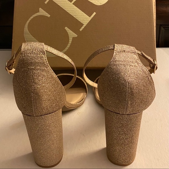 Charlotte Russe Glitter Open-Toe Block Heel Sandel - Picture 4 of 5